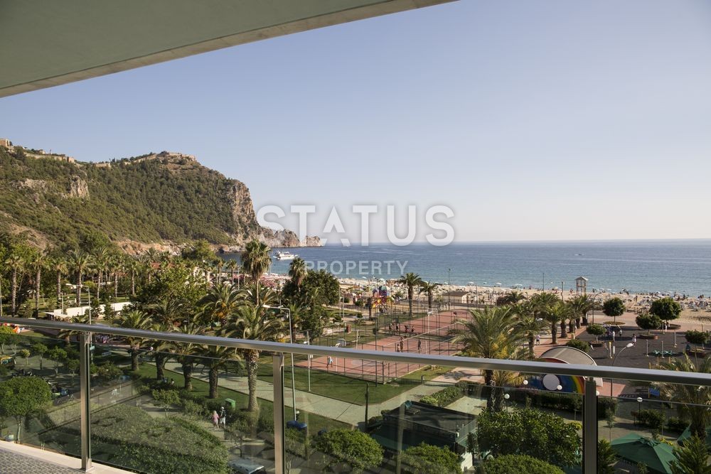 Excellent apartments on the first coastline in the center of Alanya on Cleopatra beach фото 2