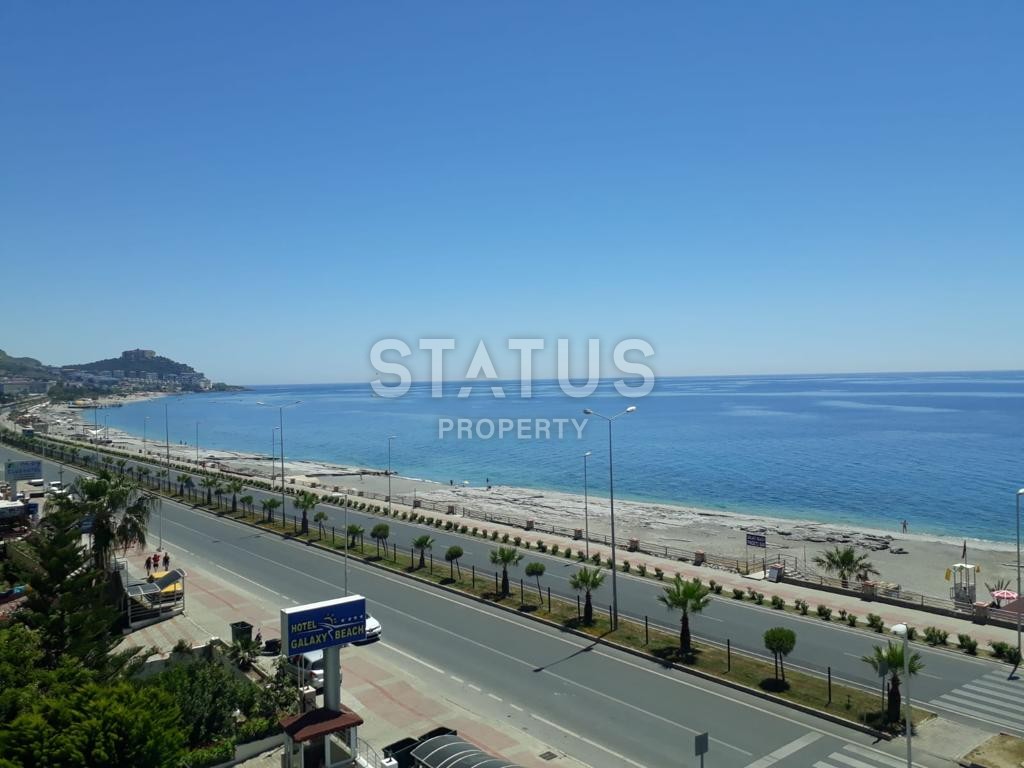 Apartment with direct sea view on the first line. Furniture appliances included in the price. 90 sq.m. фото 2