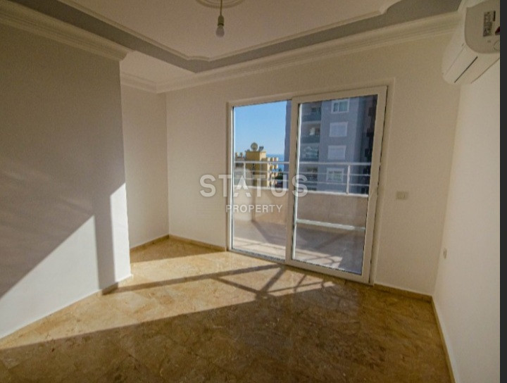 Five-room apartment in the heart of Mahmutlar 150m from the sea. 240m2 фото 2