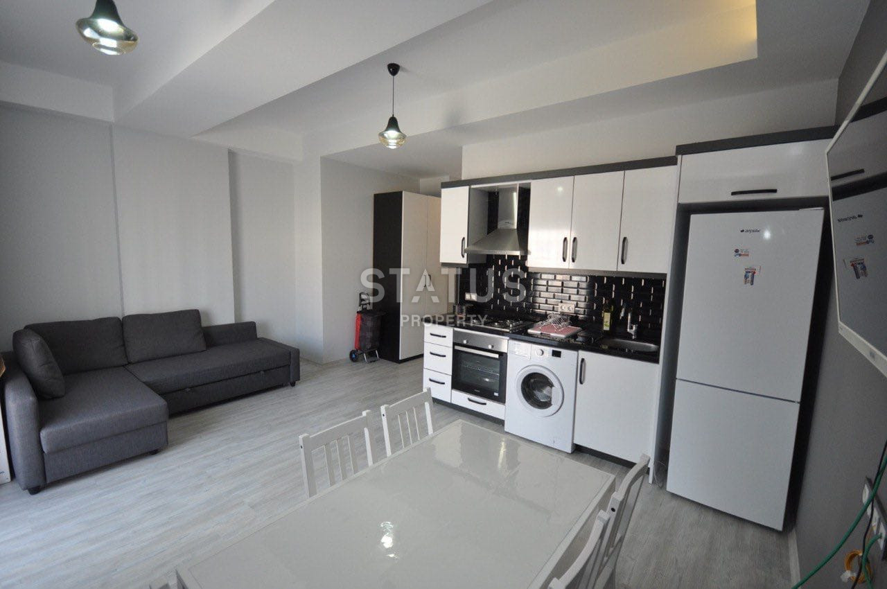 One-bedroom apartment in a complex with full infrastructure in Mahmutlar. 60m2 фото 1