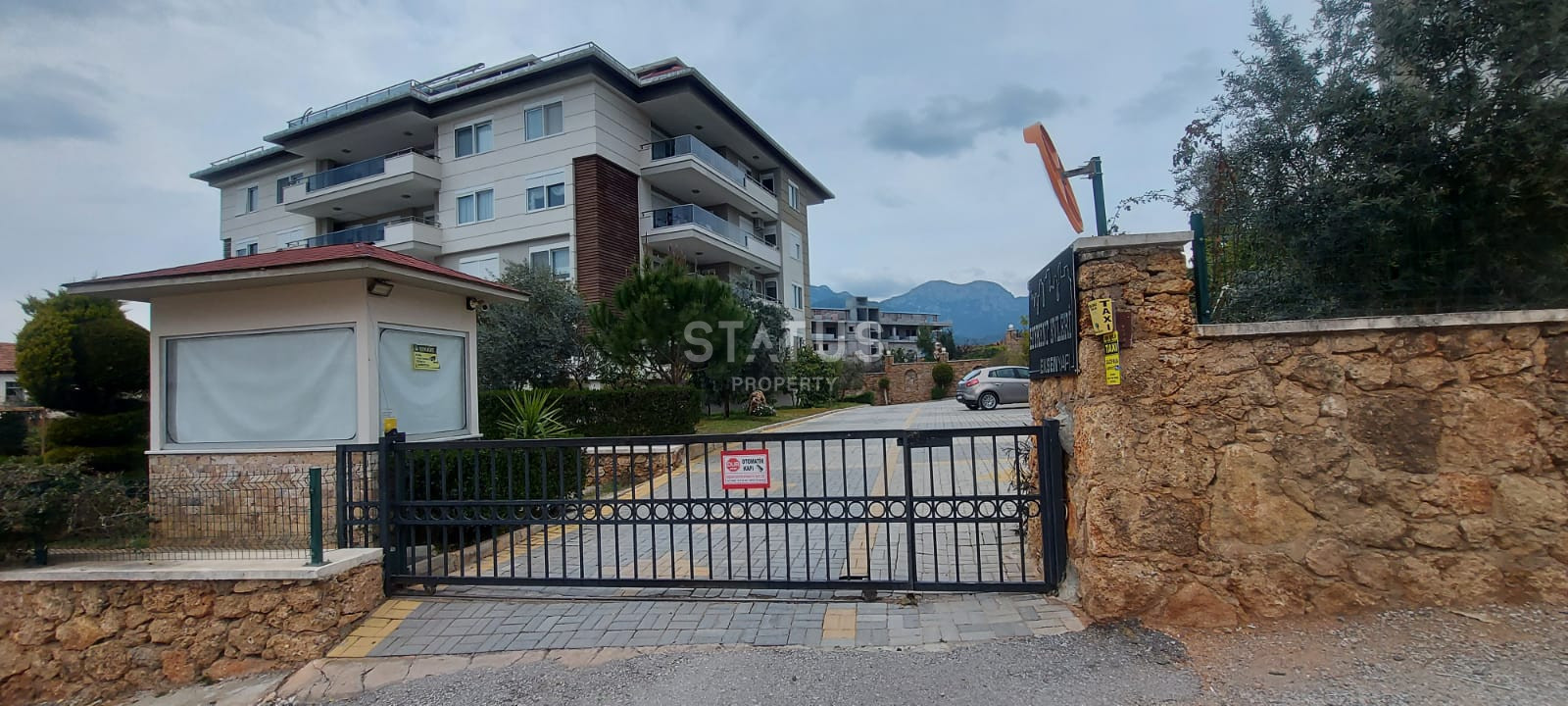 Spacious apartment 3+1 in a complex with infrastructure in OBA фото 2