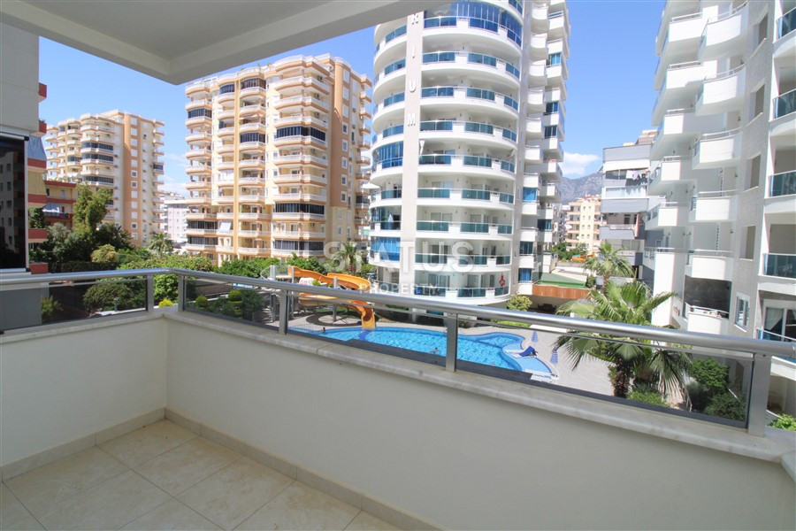 Four-room apartment 250m from the sea in Mahmutlar. 135m2 фото 1