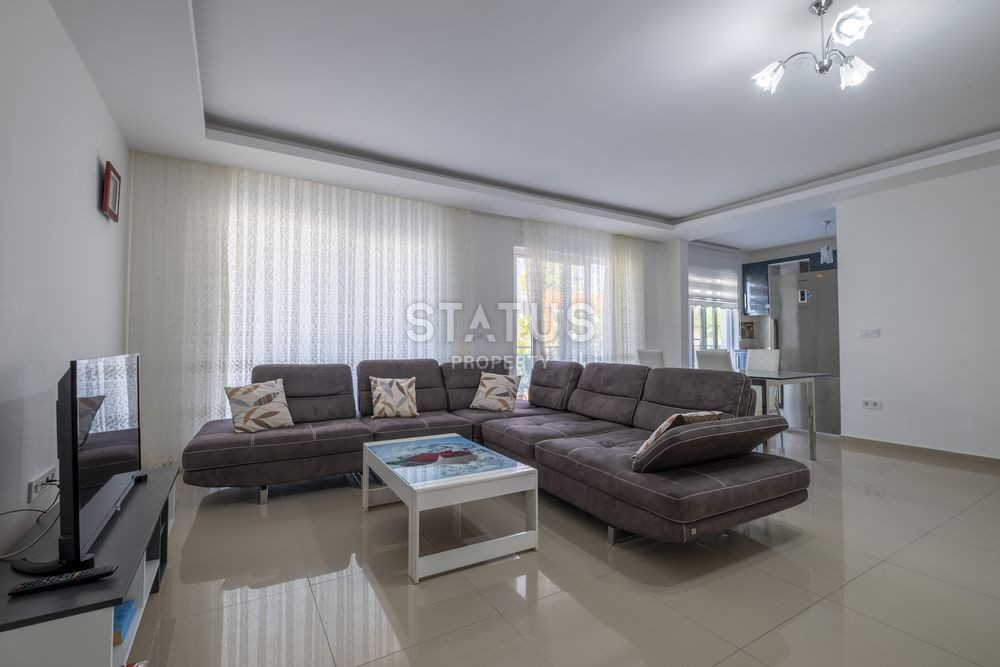 Spacious furnished 2+1 apartment in Avsalar. 135m2 фото 2