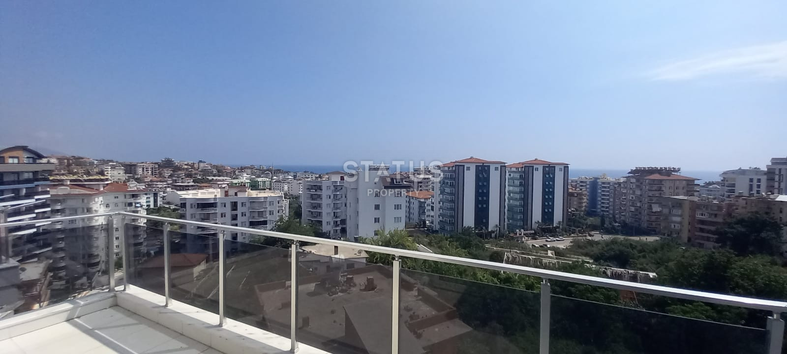 Large apartment with sea view 6+2 in Tosmur 450m2 фото 1