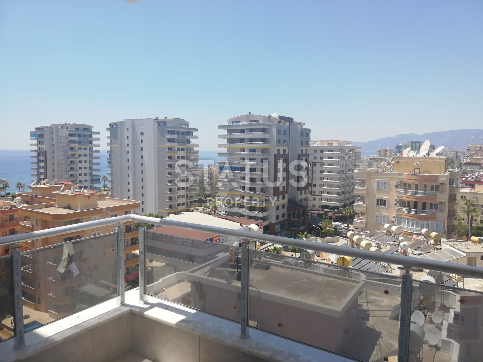 Brand new penthouse with sea and mountain views, 95 m2. фото 1