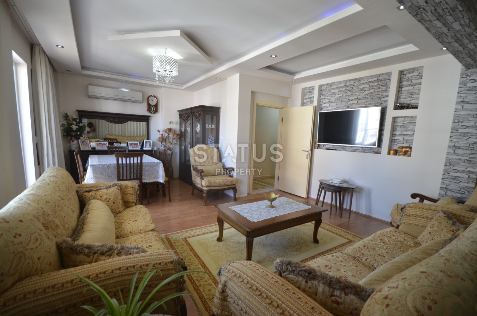 Apartment 2+1 in the center of Alanya in a Turkish house. 100m2 фото 1