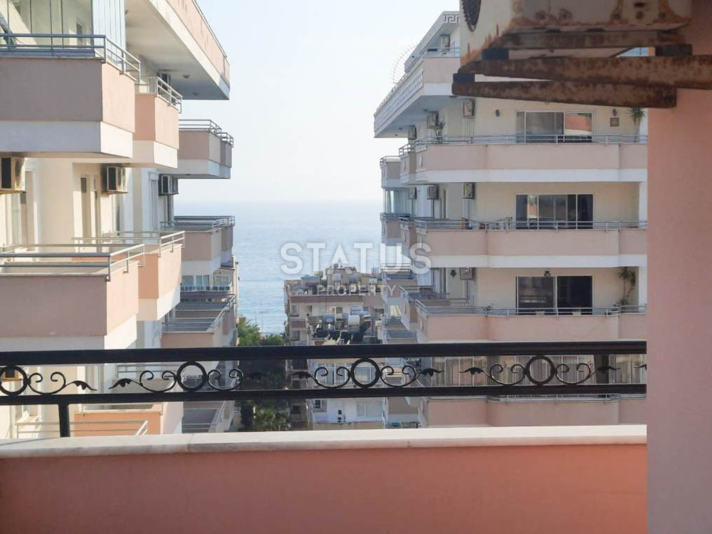 Three-room apartment in Mahmutlar in a residential complex from a leading developer. 125m2 фото 1