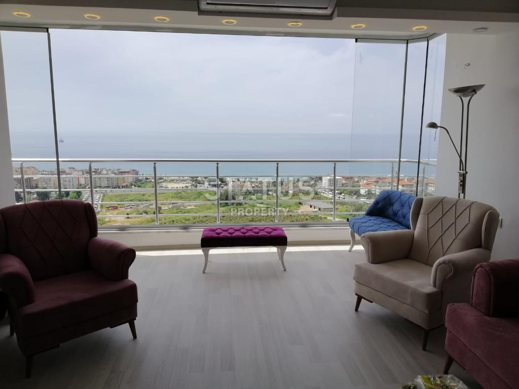 Оригинальная квартира с панорамным видом на море. 90м2 фото 1