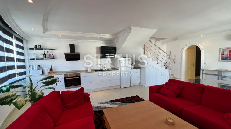 Duplex 4+1 with stunning sea views in Mahmutlar, 200m2 photos 1