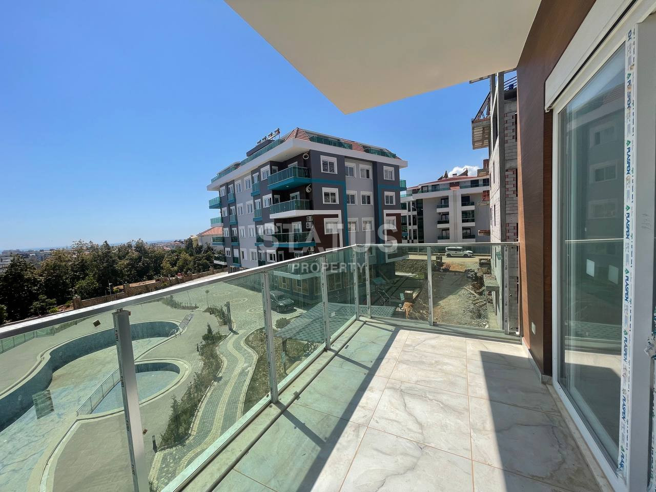 Three-room apartment in a new complex in Oba, 90m2 фото 2