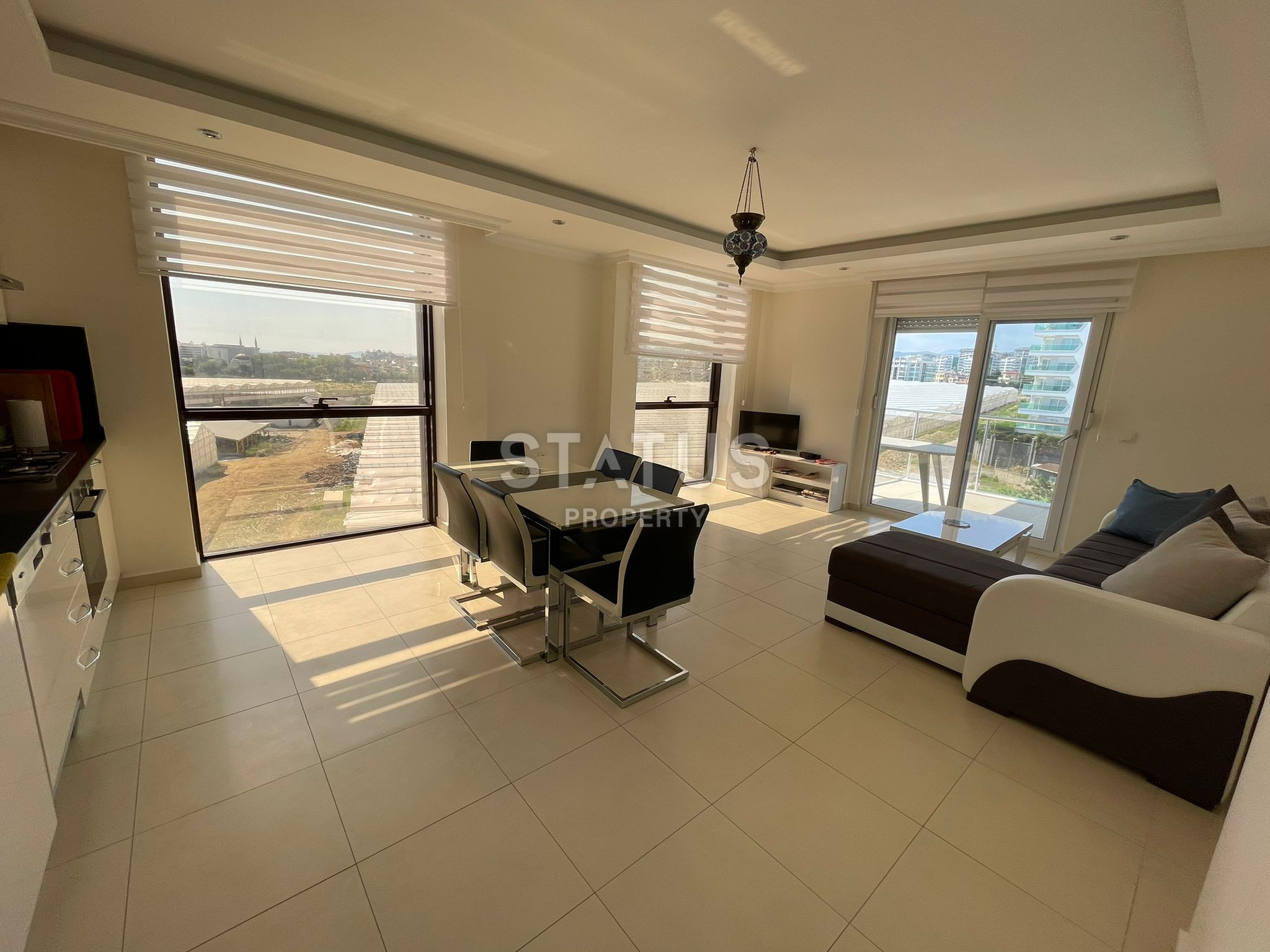 Three-room furnished apartment in a luxury complex in Avsallar. 100m2 фото 1