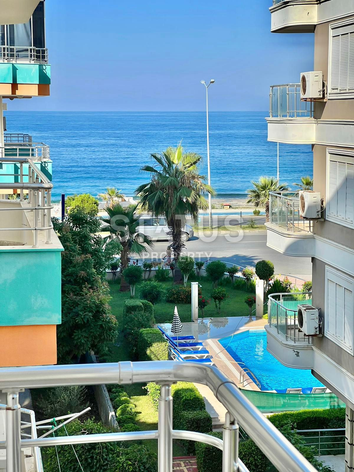 Furnished apartment 2+1 50 meters from the sea 105m2 фото 1