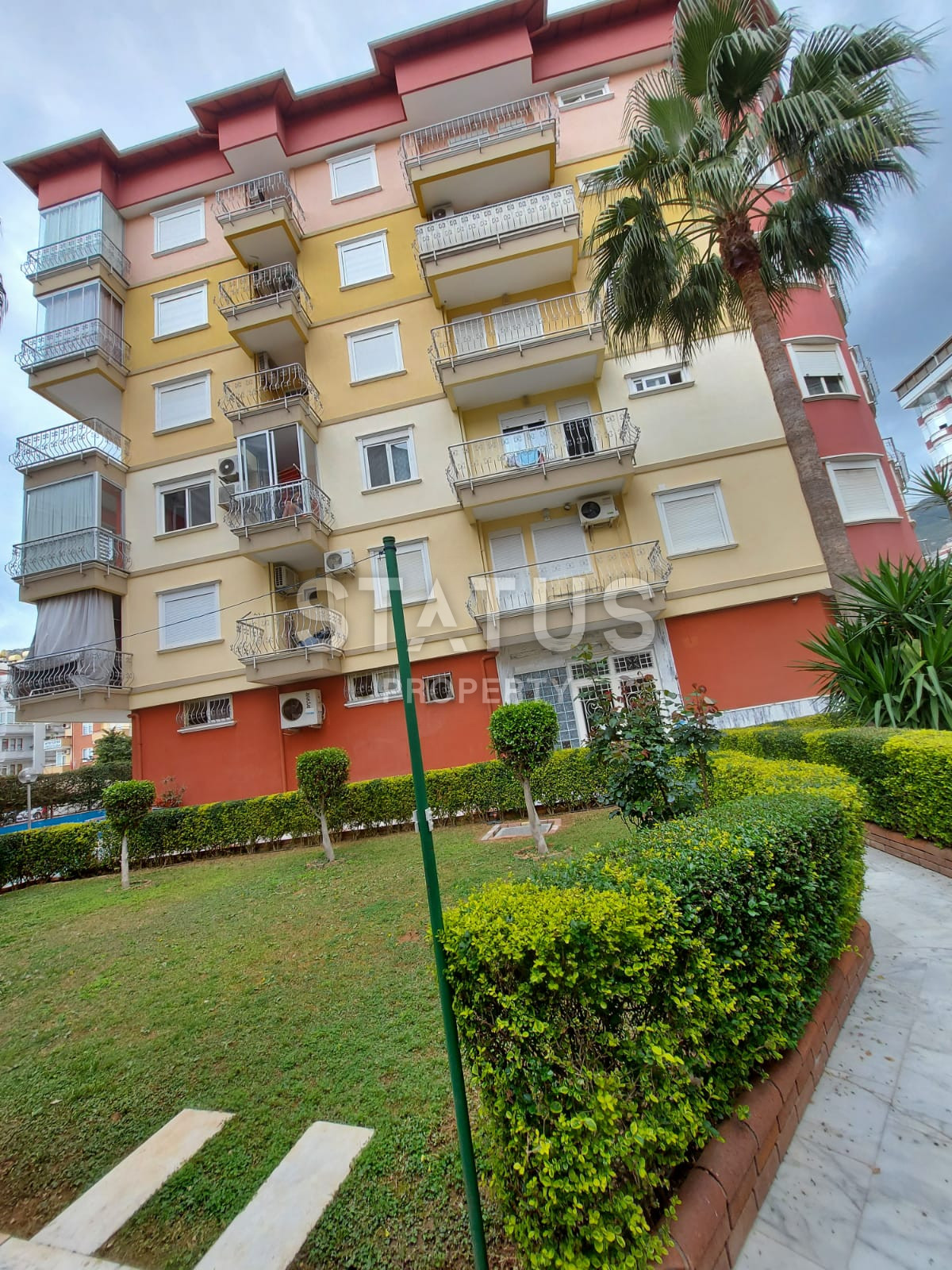 Spacious one-bedroom apartment in the center of Alanya. 72m2 фото 1