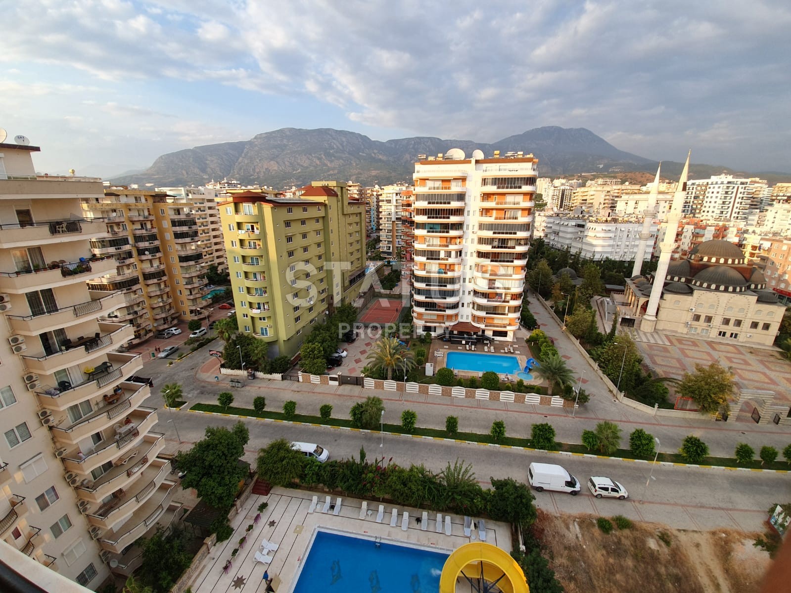 Большая квартира с мебелью в 100 метрах от моря в Махмутларе, 150 м2 фото 2