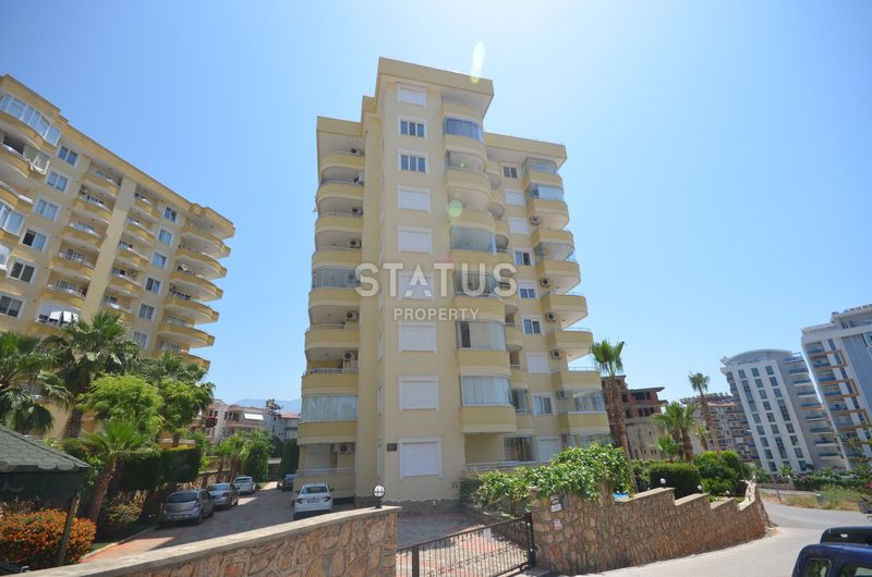 Three-room apartment with panoramic views in OBA 500m from the sea. 120m2 фото 1