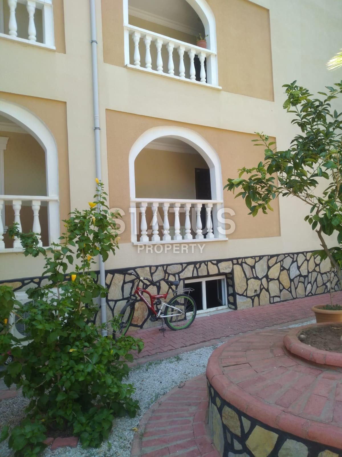 Three-room furnished apartment in Demirtas. 90m2 фото 1