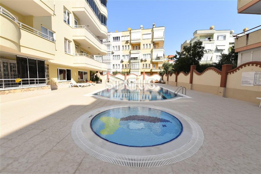 Furnished apartments in the center of Alanya, 300m from the sea. 170m2. фото 2