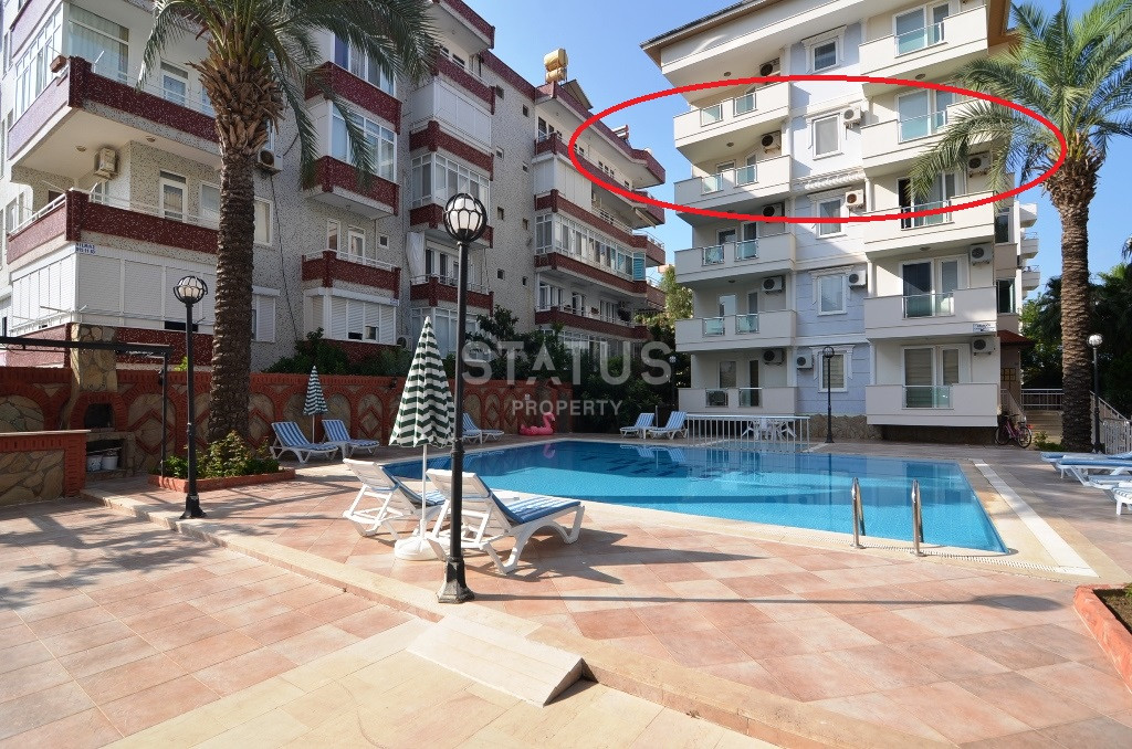 Three-room furnished apartment 150m from the sea in the lower OBE. 80m2 фото 1