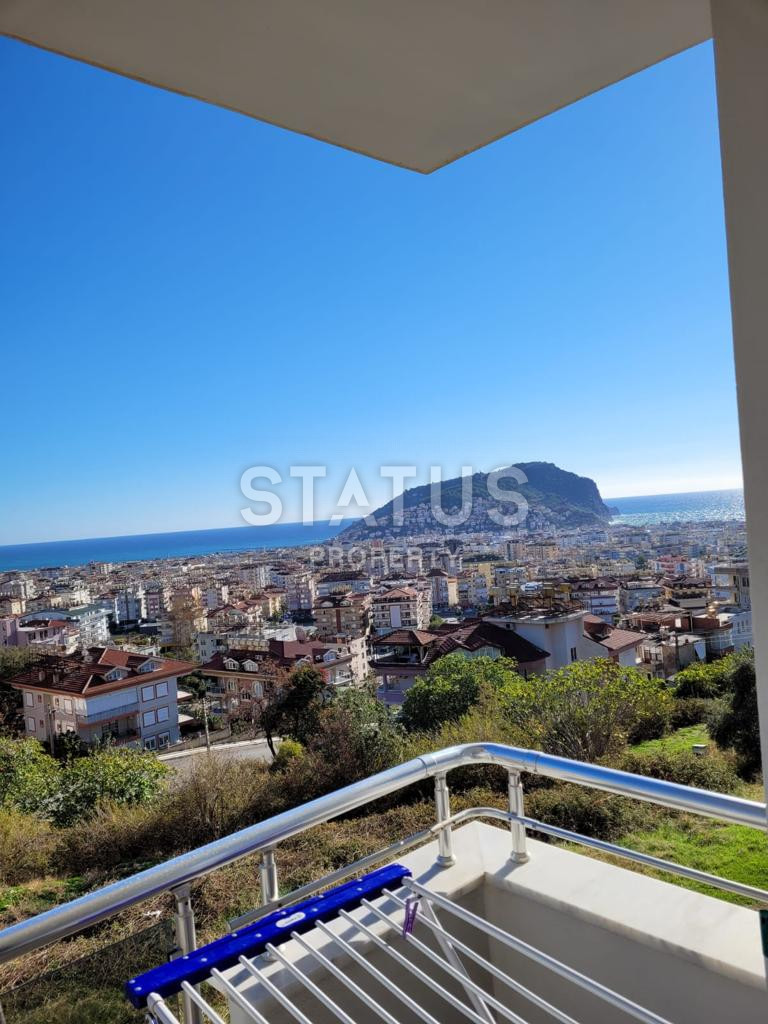 One bedroom apartment overlooking the sea and Kale in Alanya. 60m2 фото 1