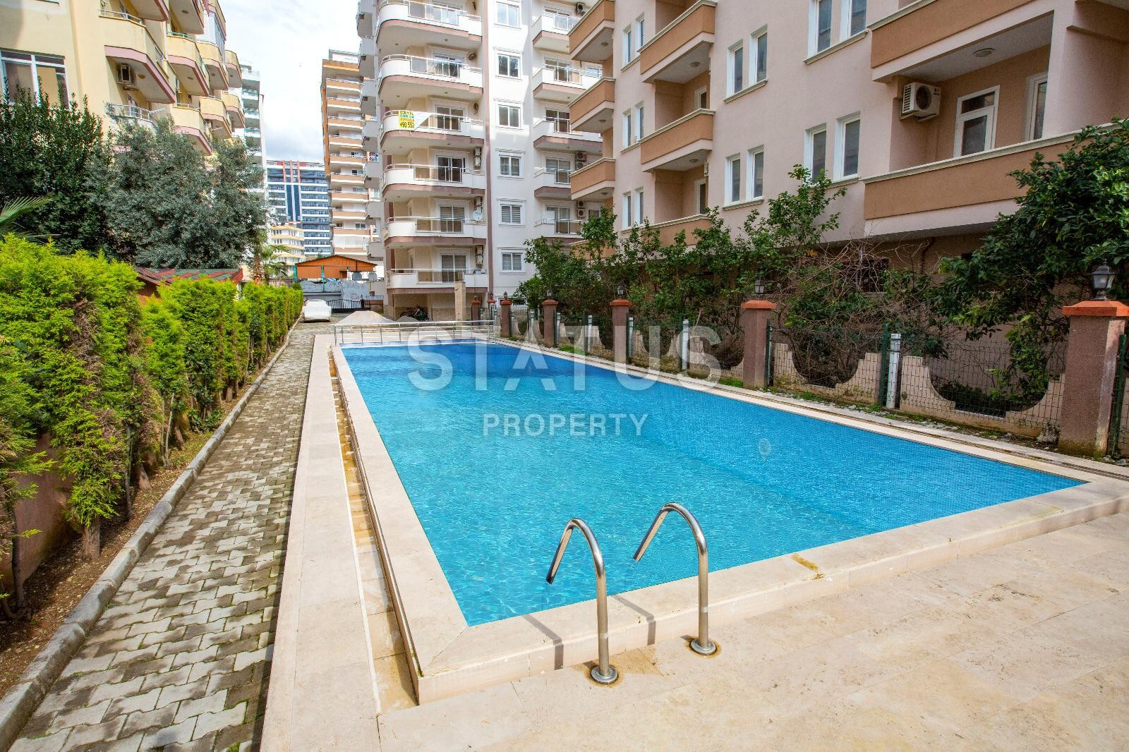 One-bedroom apartment with furniture in a complex with infrastructure in Mahmutlar, 60 m2. фото 1