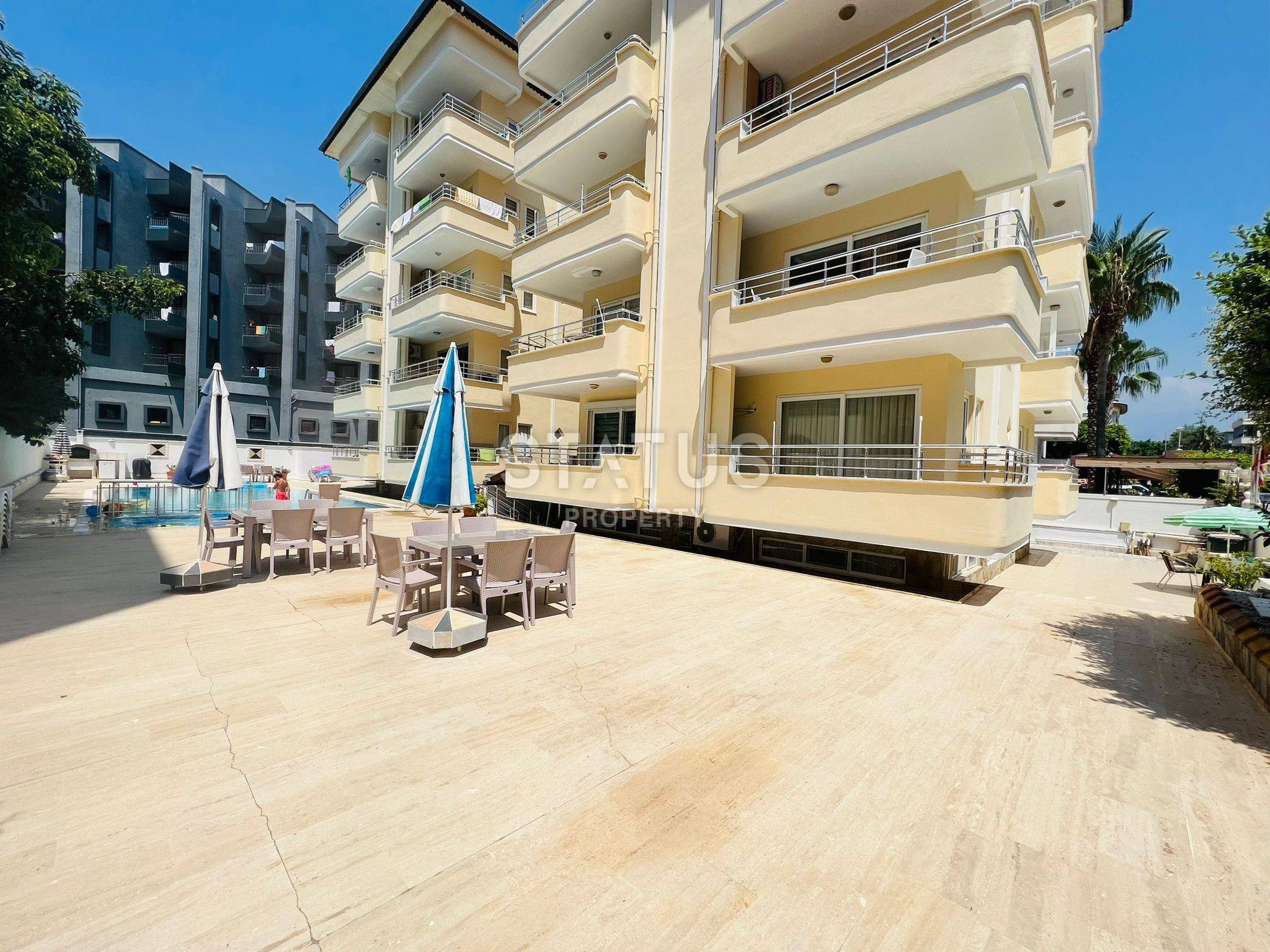 Spacious apartments 1+1 with new furniture and appliances 50m from the sea in OBA. 70m2 фото 2