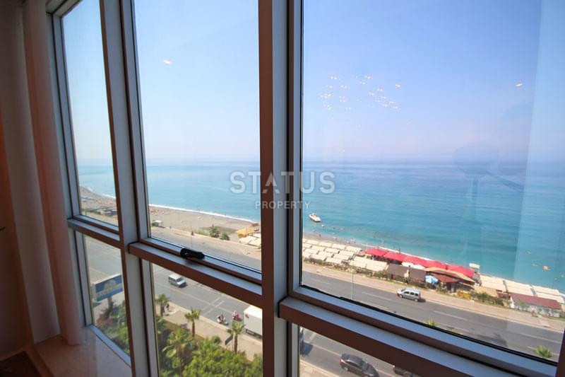 Huge Duplex overlooking the sea and the fortress of Alanya. 3+2 240m2 фото 2