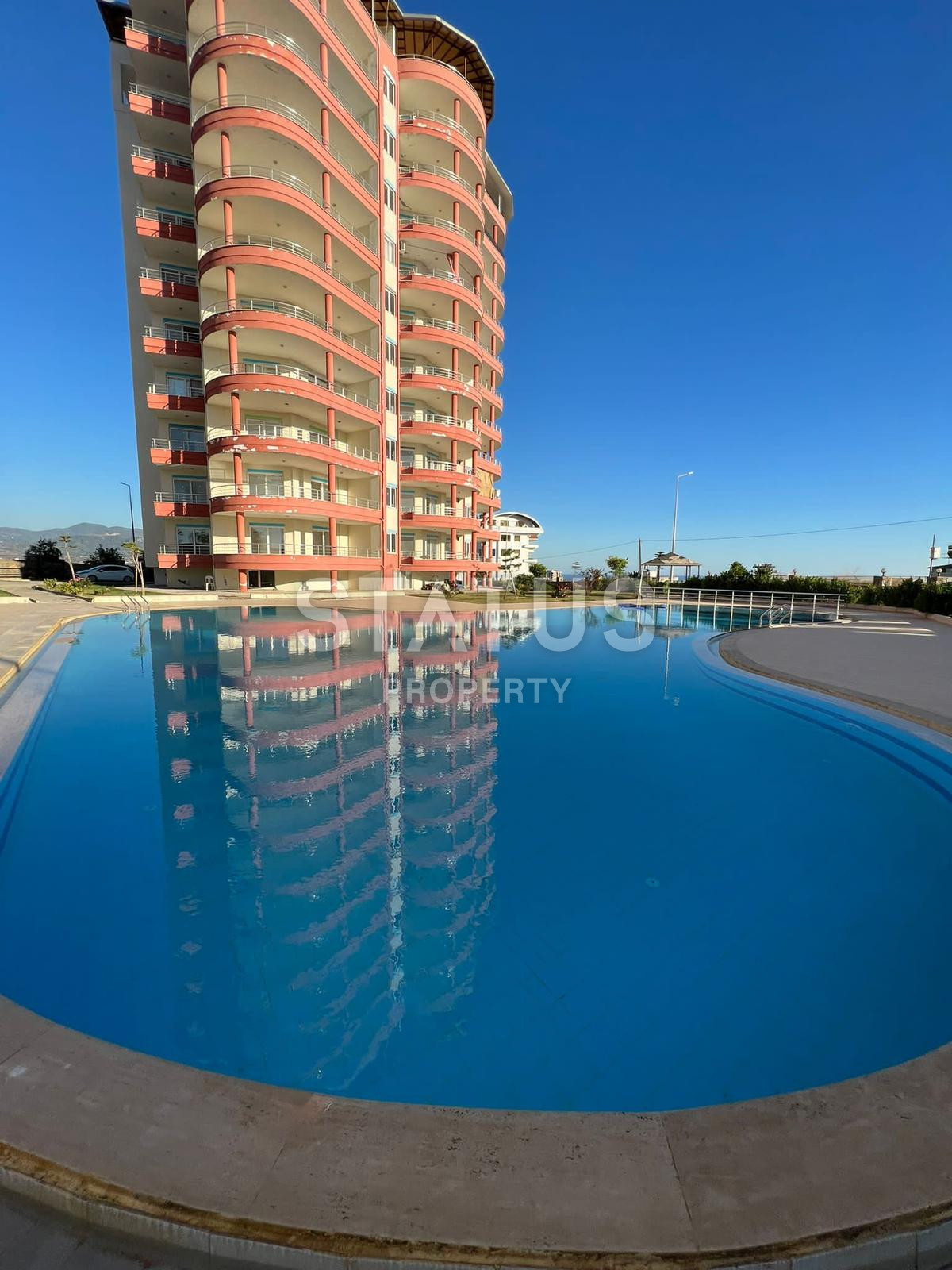 One-bedroom apartment with sea and mountain views in the Payallar area. 125m2 фото 2