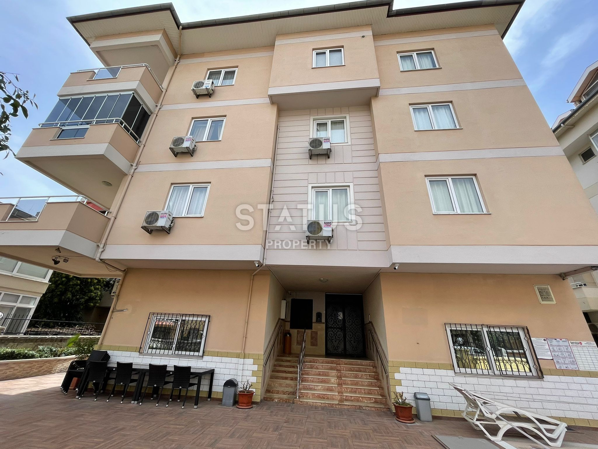 Apartments in an urban-type complex in the center of Alanya. фото 2