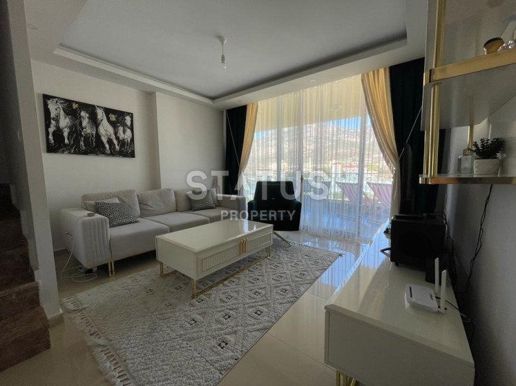 Duplex 2+1 with luxury furniture in Mahmutlar, 130m2 photos 1