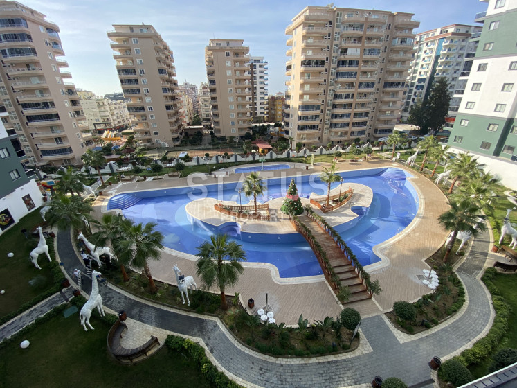 Furnished apartments 2+1 in a residential complex of a hotel type in Mahmutlar. 110m2 photos 1