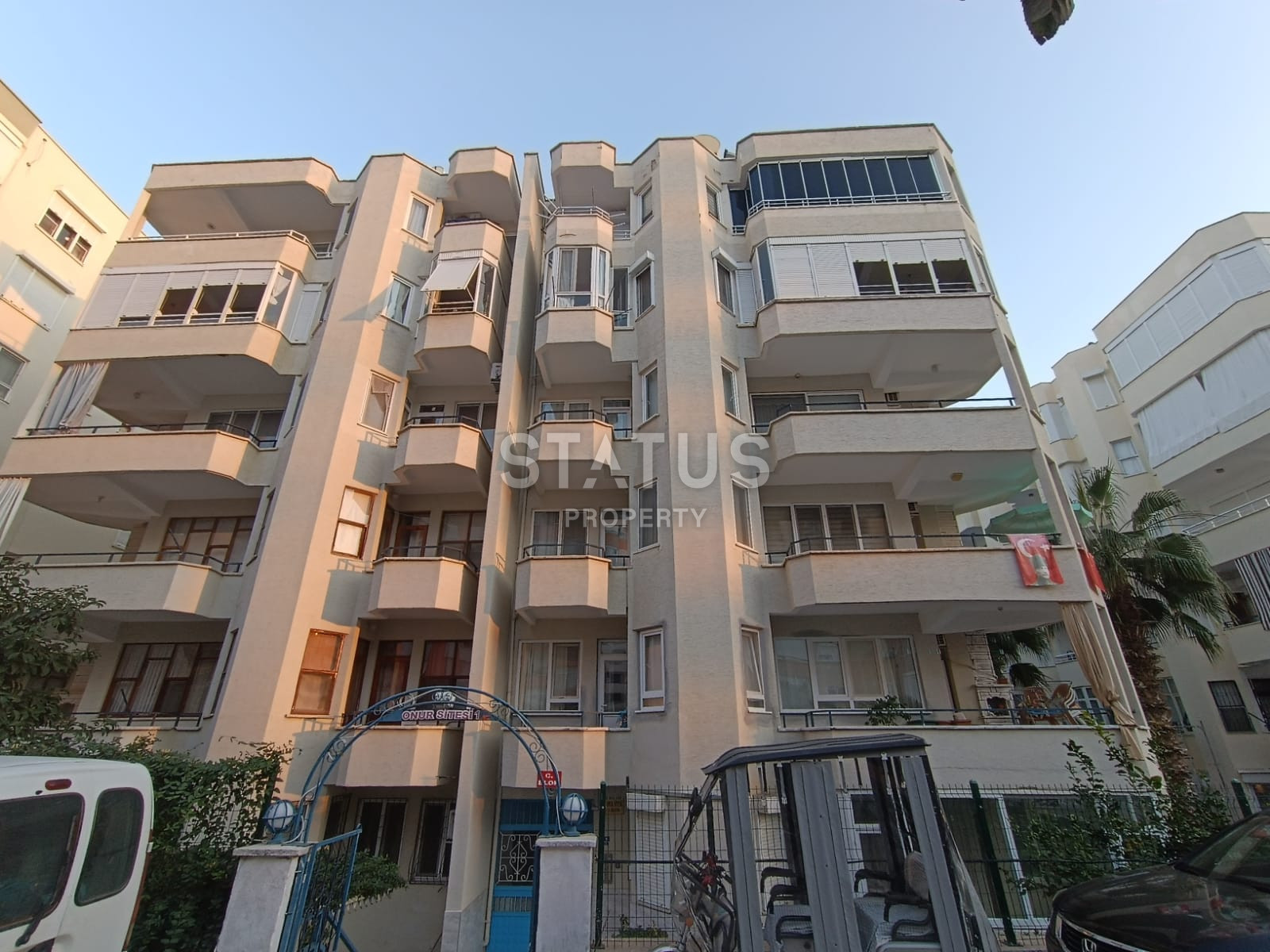 Недорогая трехкомнатная квартира в районе Махмутлар, 100 м2 фото 2