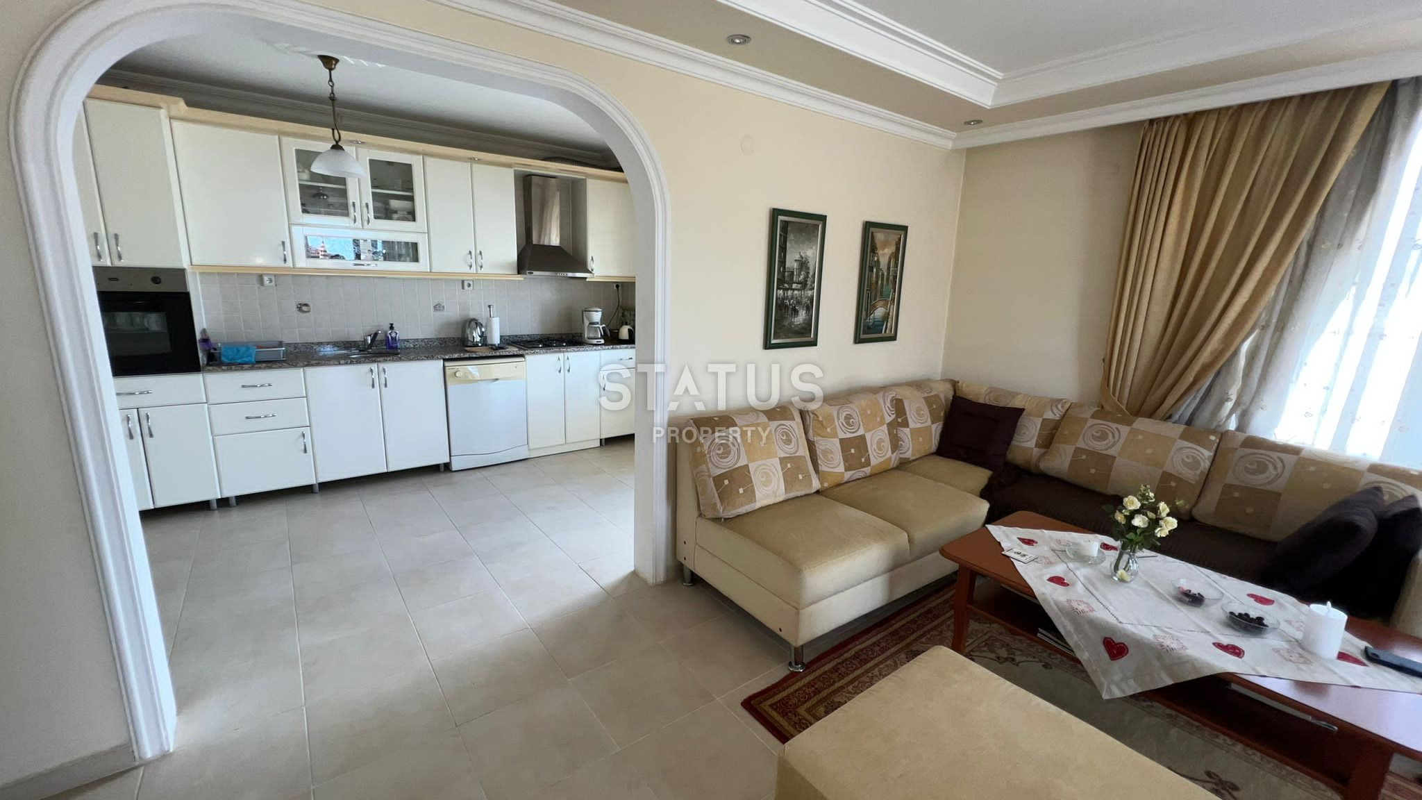 Spacious four-room apartment in the center of Alanya, 160 m2 фото 1