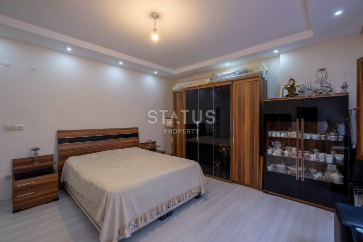 Three-room apartment in the center of Alanya near Cleopatra beach, 120 m2 фото 2