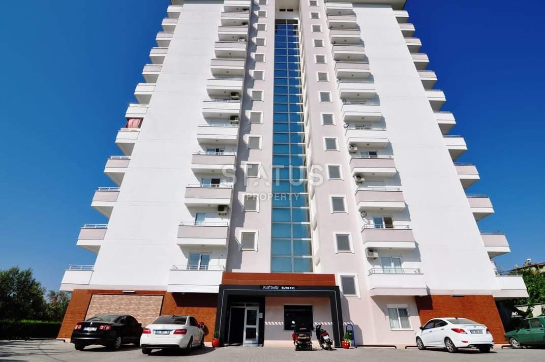 Three-room furnished apartment in a complex from a leading developer in Mahmutlar. 100m2 фото 1