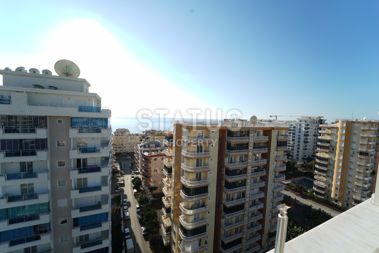 Penthouse 3+1 furnished in an excellent complex from a leading developer, 175 m2 photos 1