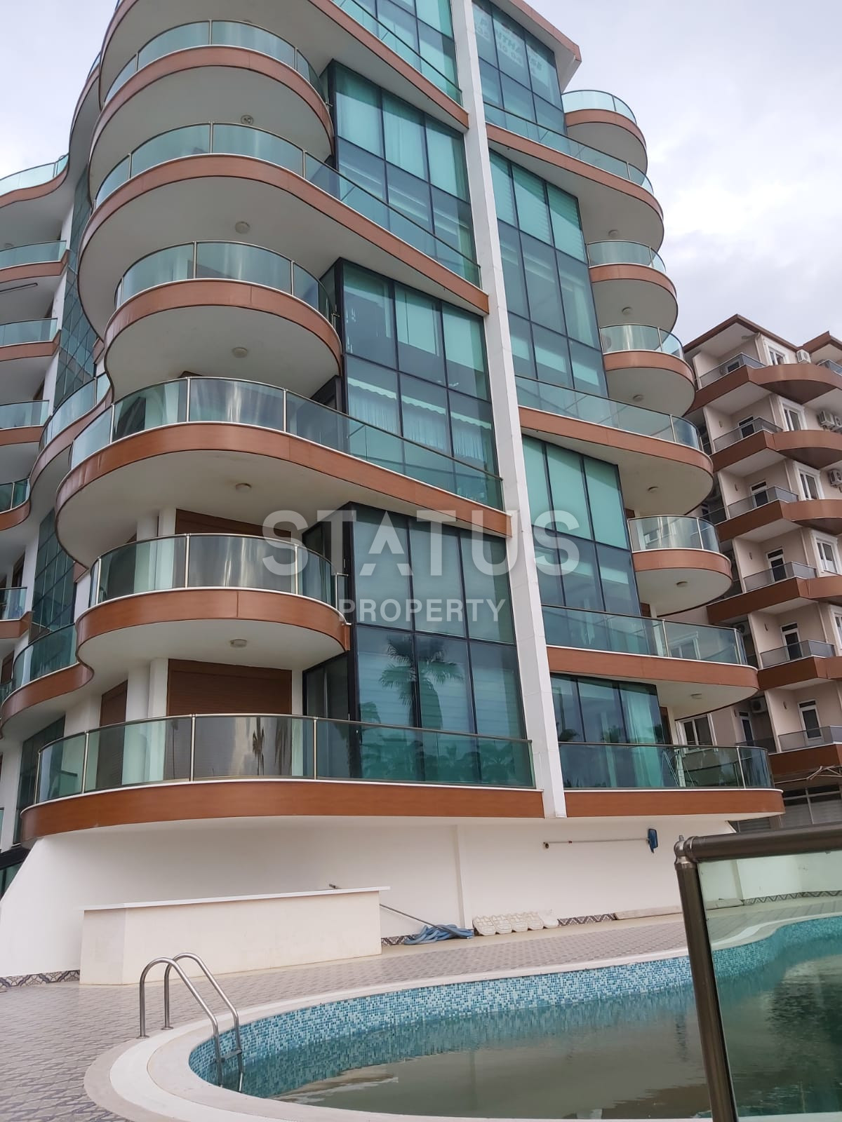 Меблированная квартира с панорамным видом на средиземное море в премиальной резиденции в открытом районе ОБА.100м2 фото 1