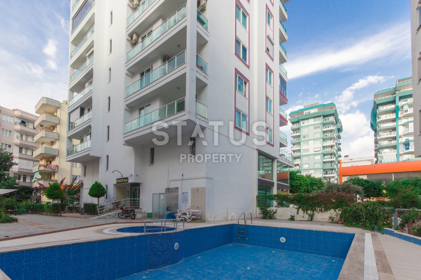 Apartment in a new building with a large area at a good price 80 sq.m. фото 1