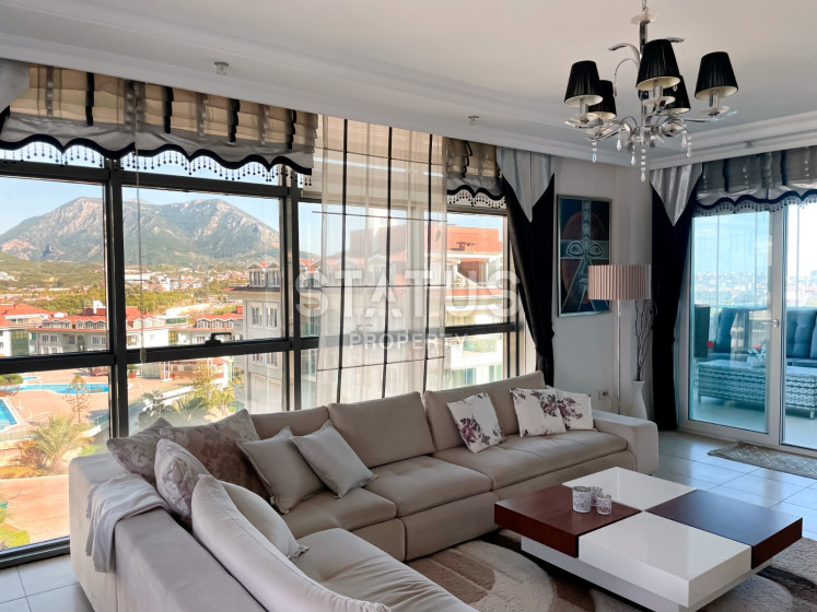 Turnkey penthouse with sea and mountain views 4+1 in a complex with luxurious infrastructure in Oba, 220 m2 photos 1