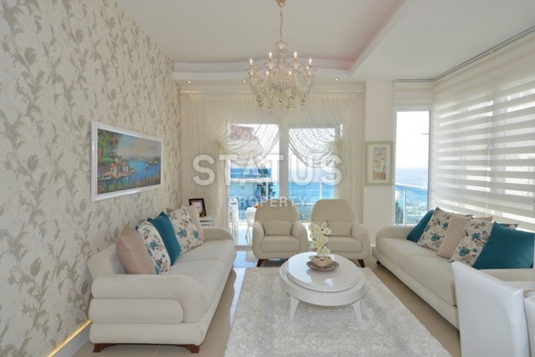 Furnished penthouse with stunning views of the sea and mighty mountains, in a first line complex. Great price! photos 1