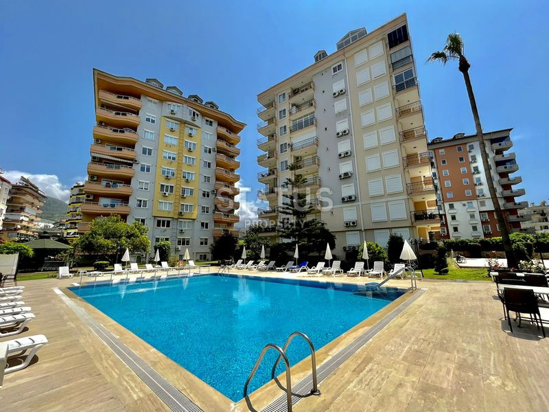 One-bedroom apartment with furniture in the center of Alanya, 60 m2 фото 1