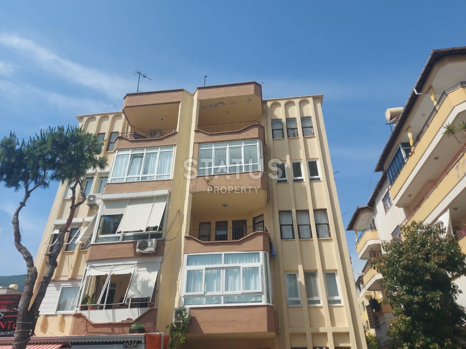 Apartment by the sea 2+1 in the center of Alanya, 120m2. фото 1