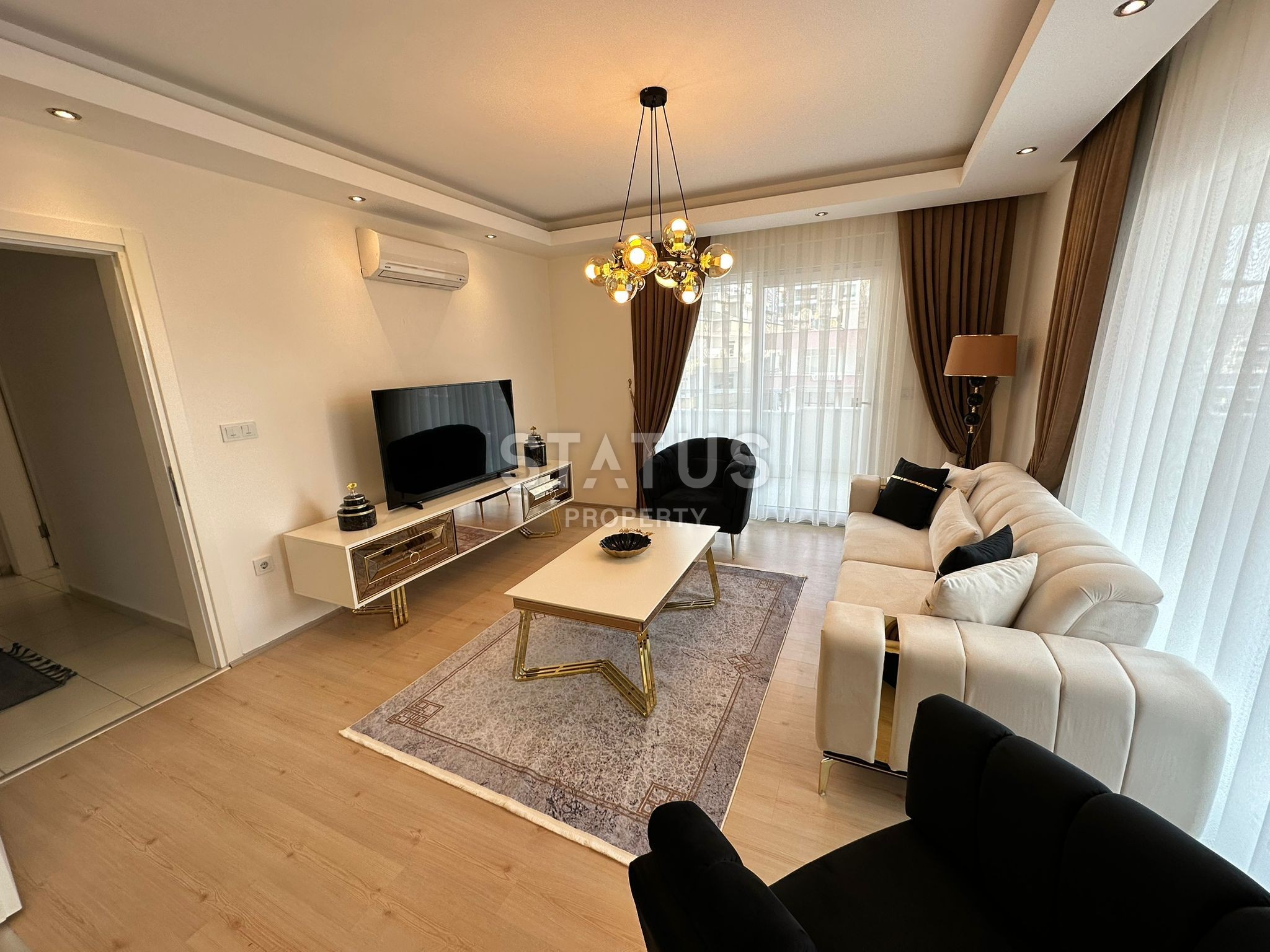 Fully renovated apartment 2+1 with new luxury furniture and appliances in Mahmutlar, 120m2 фото 1