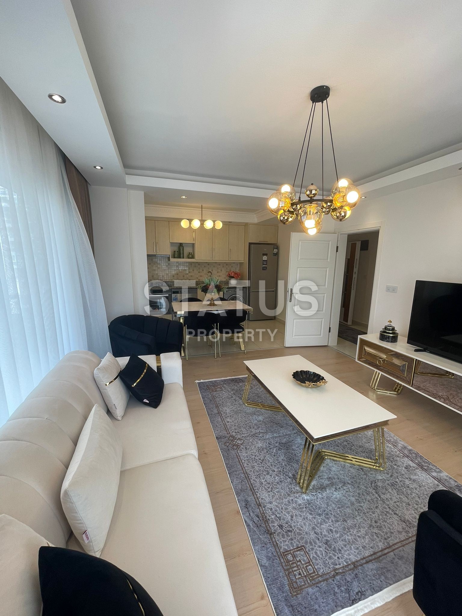 Fully renovated apartment 2+1 with new luxury furniture and appliances in Mahmutlar, 120m2 фото 2