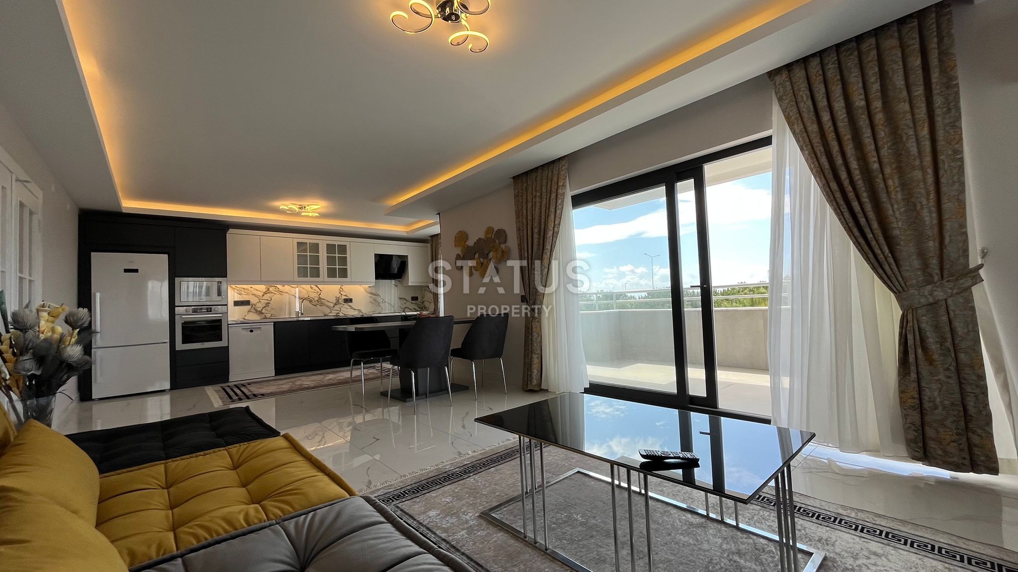 Luxury apartment 2+1 with sea views on the first line in Mahmutlar, 124m2 фото 1