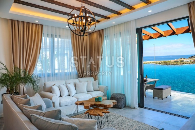4-room villa 114m? in a complex with a private beach photos 1