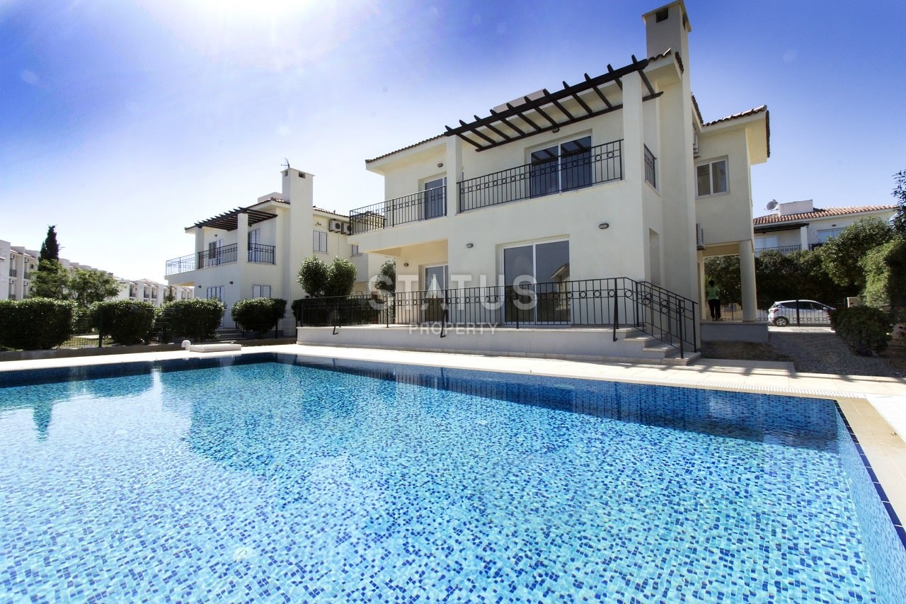 Finished 4-room villa 224 m? with swimming pool 5 minutes from the sea фото 2
