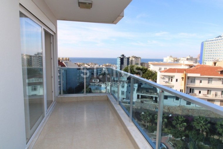 Bright three-room apartment in the prestigious area of Tosmur, 110 sq. m. photos 1