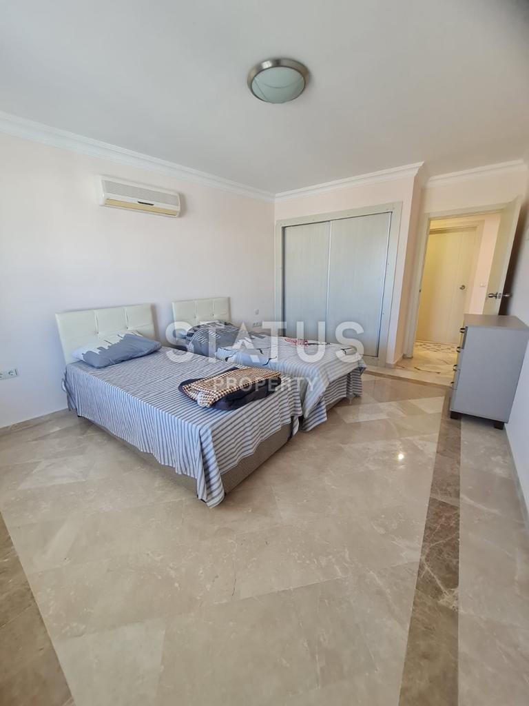 Three-room apartment in a well-known residential complex in Mahmutlar, 120 m2 фото 2