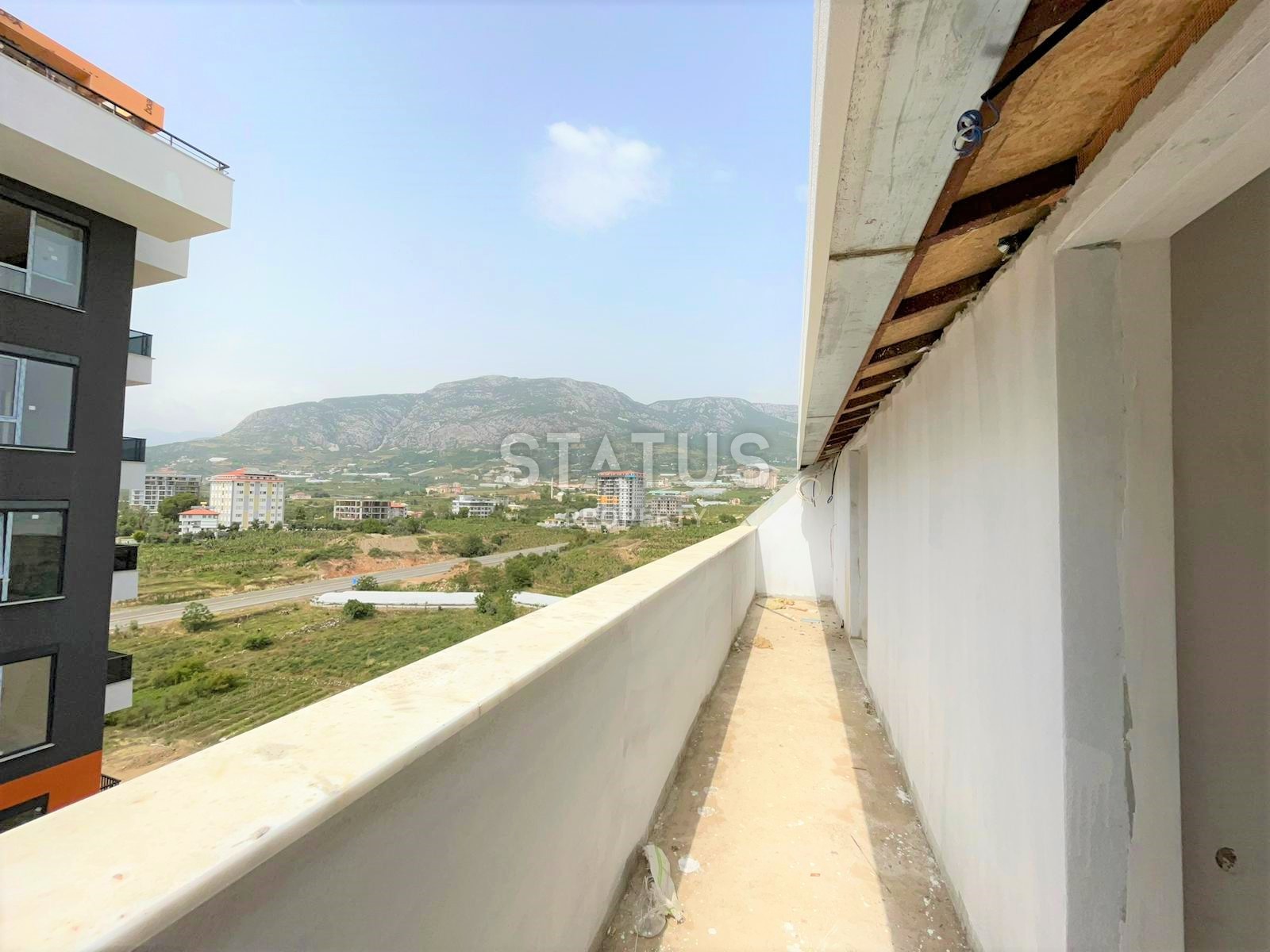 Luxurious spacious apartment in a new complex in Mahmutlar 3+1, 180m2 фото 1