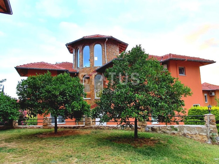 Fortress style villa in OBA, 180 m2 photos 1